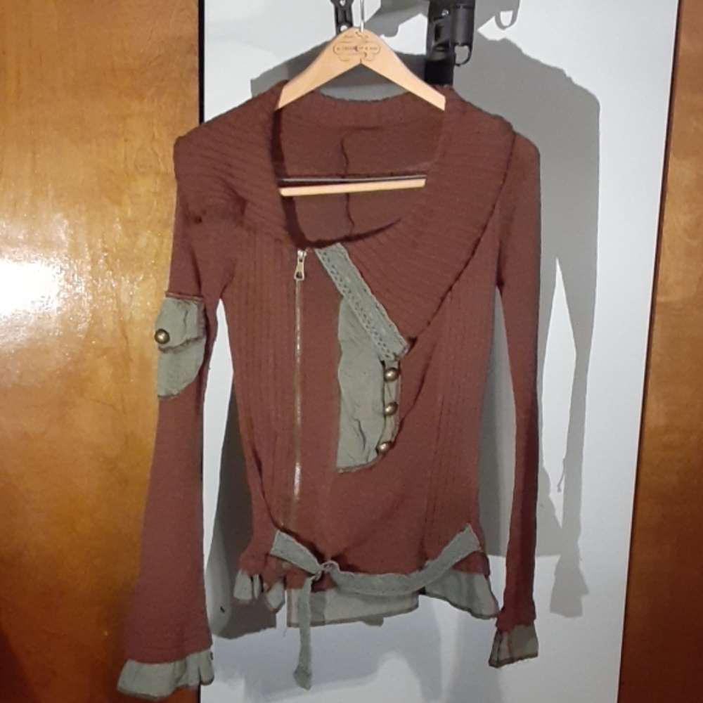 NWOT☆ Brown Sweater with Front Zipper